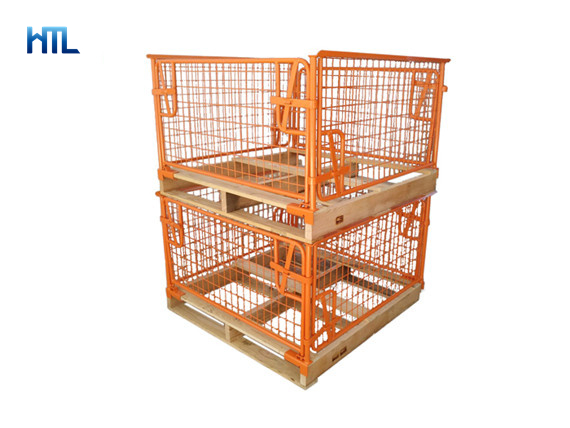 Wire Cage With Wooden Pallet